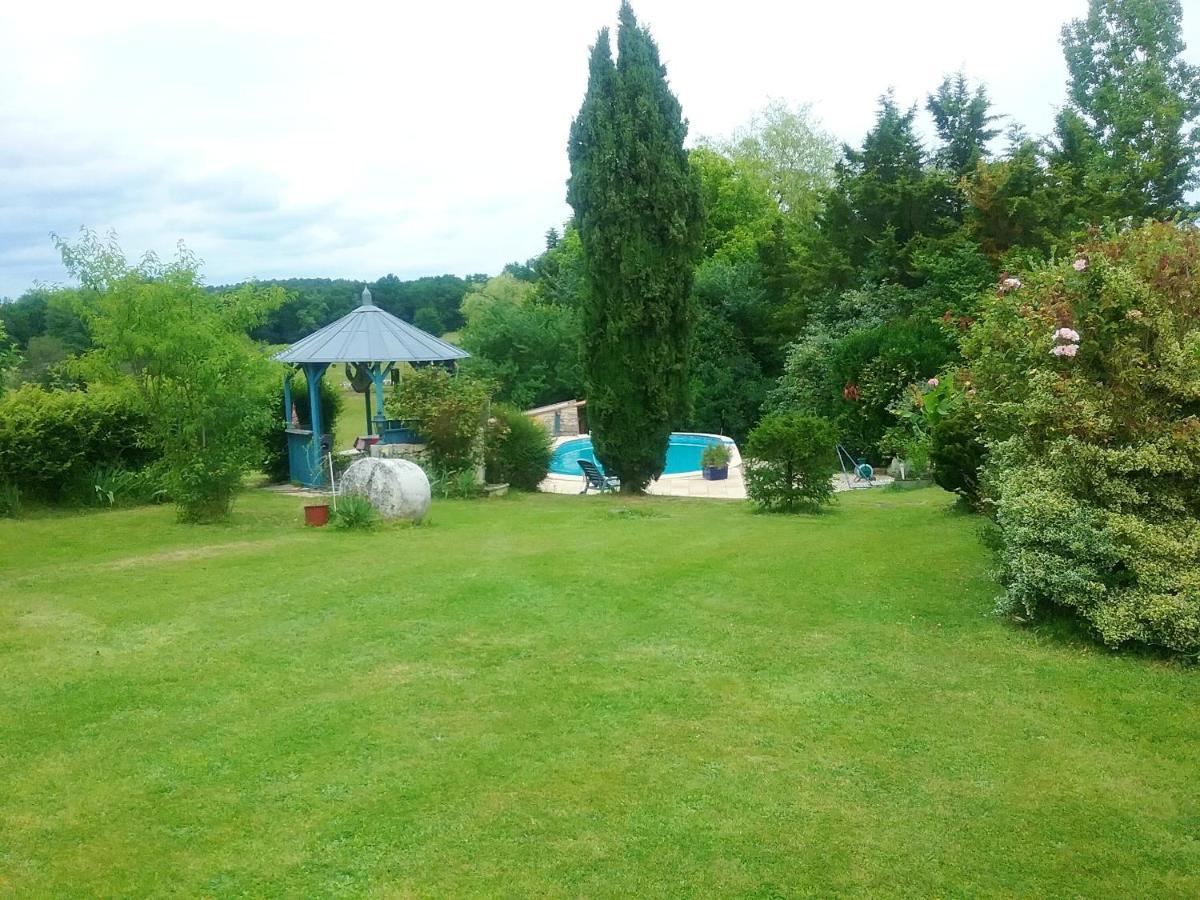 Villa Charmante A Bosset Avec Piscine Partagee Zewnętrze zdjęcie