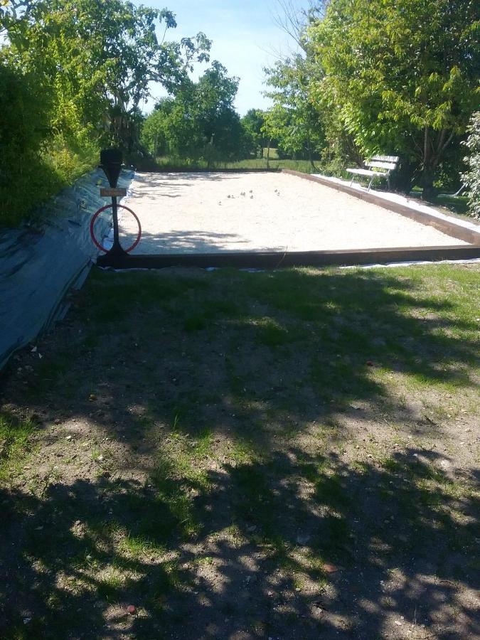 Villa Charmante A Bosset Avec Piscine Partagee Zewnętrze zdjęcie