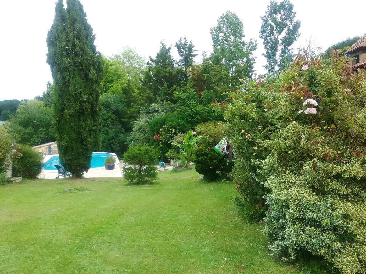 Villa Charmante A Bosset Avec Piscine Partagee Zewnętrze zdjęcie