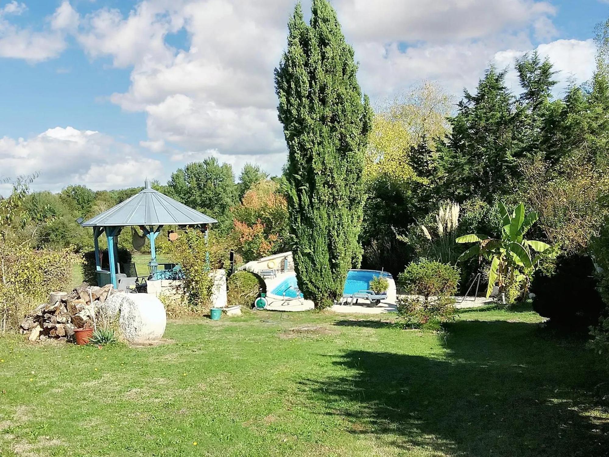 Villa Charmante A Bosset Avec Piscine Partagee Zewnętrze zdjęcie