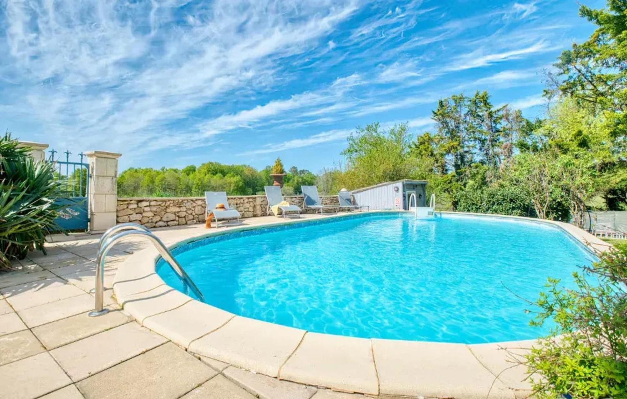 Villa Charmante A Bosset Avec Piscine Partagee Zewnętrze zdjęcie